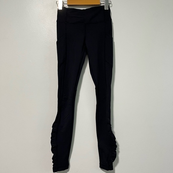 Lululemon Women’s Black High-Rise Leggings with Ruffle Detail - Size 2 - Picture 5 of 11